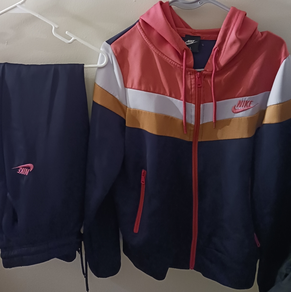 2pc Nike sweatsuit